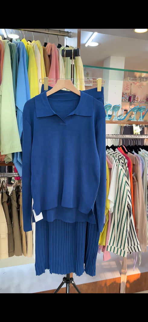 Winter Collar Down Sweaters With Pleated Skirt Sets